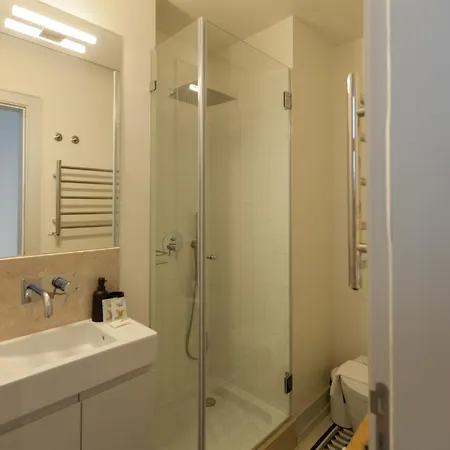 Flh Bacalhoeiros Spacious شقة